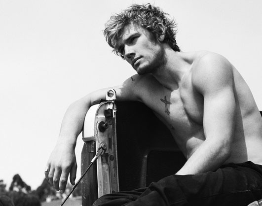 Alex-Pettyfer