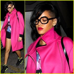 rihanna-its-crunch-time